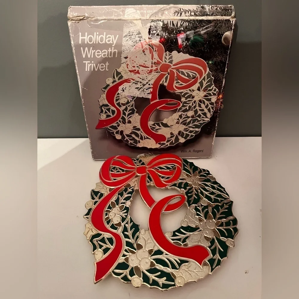Christmas wreath trivet